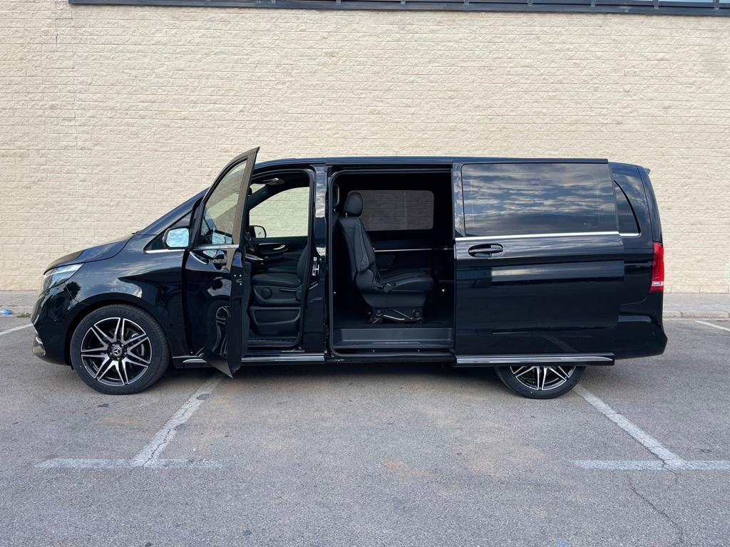 Airport Transfer in Ibiza — private taxi image 5